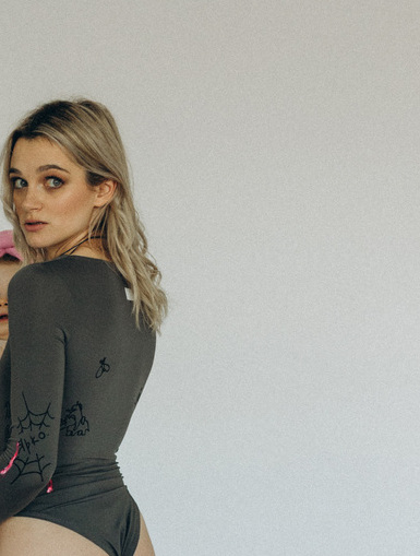 Боди с квадратным вырезом